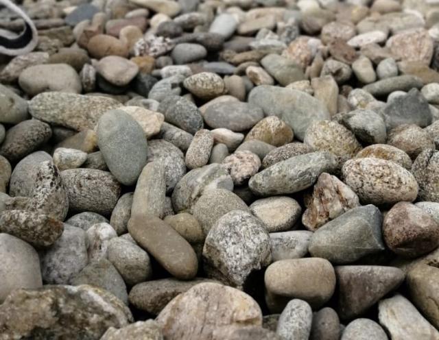 Галька речная пестрая (20-40 мм.)  купить в Нижнем Новгороде от производителя, без посредников